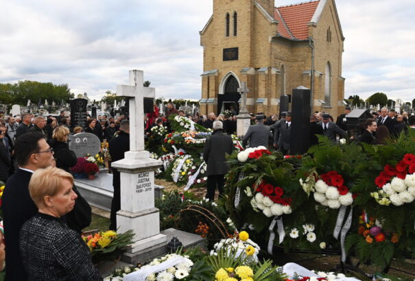 Orbán Viktor: Pásztor István összebékítette a magyar és a szerb népet