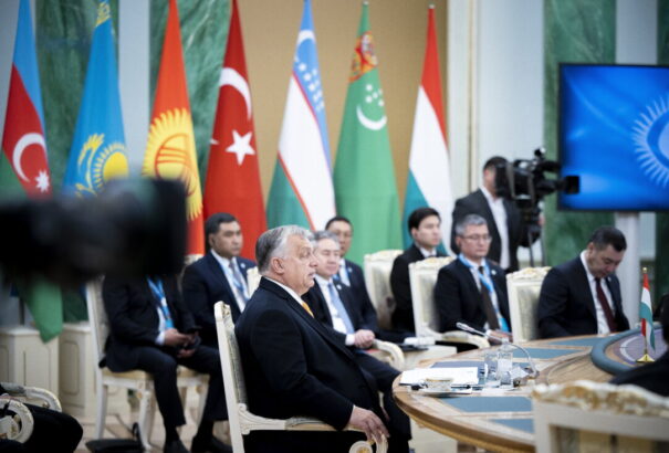 Orbán Viktor: az európai politikát súlyos kihívások uralják