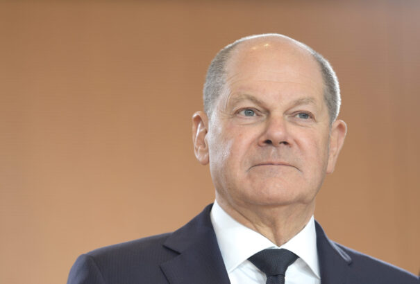 Olaf Scholz német kancellár tárgyalni akar Vlagyimir Putyin orosz elnökkel