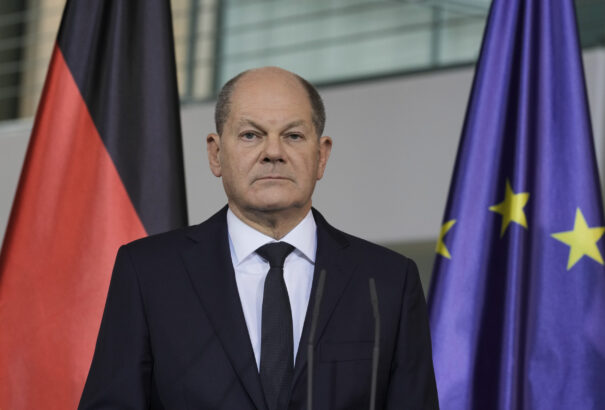 Olaf Scholz szerint a német határellenőrzések „még nagyon hosszú ideig” megmaradnak