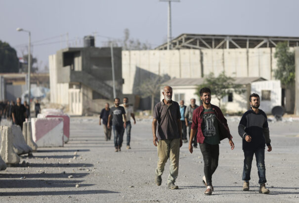 Izrael visszaküldi a gázai munkásokat és megszakít minden kapcsolatot a Gázai övezettel