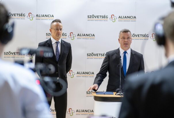 Király Zsolt: Ha Orbán és Fico között felesleges, akkor milyen kapocs lehet Forró Krisztián és a Szövetség?