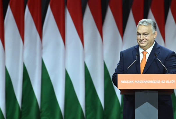 Újraválasztották Orbán Viktort a Fidesz elnökének