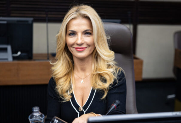 Šimkovičová keresztülhúzta Kuffa tervét – Jézus Krisztus nem lesz Szlovákia királya