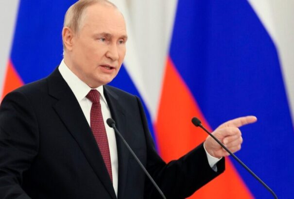 Putyin újévi beszédében az orosz katonákat méltatta