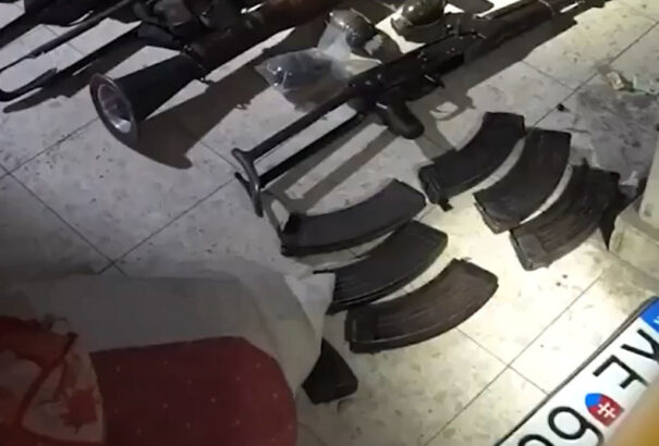 Szlovák rendszámot is találtak az izraeli katonák a Hamasz egyik gázai rejtekhelyén