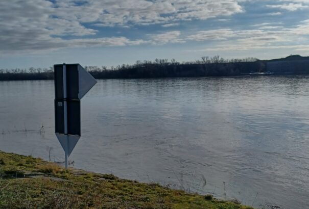 Helyzetkép a komáromi dunai árhullámról - Képekkel