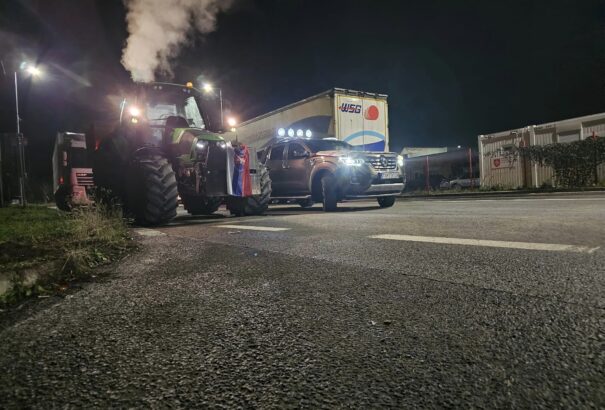 Az UNAS befejezte a kamionos blokádot Felsőnémetinél