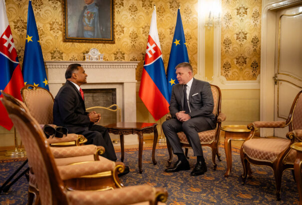 Fico szerint az amerikai nagykövetség „beavatkozott Szlovákia belső ügyeibe”