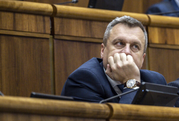 Ipsos-felmérés: Vezet a Smer, 4 százalékon a Magyar Szövetség