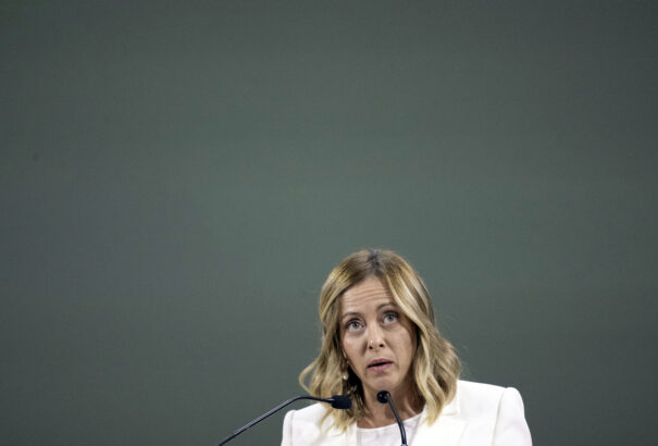 Giorgia Meloni: az Európai Bizottság szigorúbb Magyarországgal, mint más tagállammal