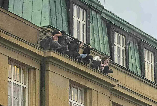 A cseh ügyvéd egy nappal a prágai mészárlás előtt figyelmeztetett a tömeggyilkosság lehetőségére