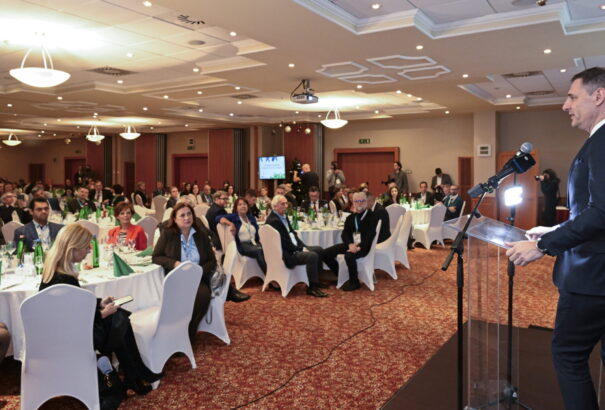 Kárpát-medencei magyar médiatalálkozó – Tuzson Bence: gyorsan változó világban kell megtalálnia helyét a médiának