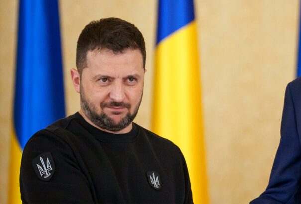 Aresztovics: Zelenszkij „kis Putyinná” változott. Egyre jobban korlátozzák a szabadságot Ukrajnában