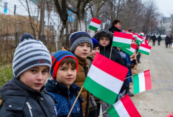 Elfogadta a nemzeti kisebbségek jogairól szóló új törvényt az ukrán parlament