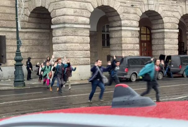 Prágai lövöldözés – Oroszországban lövöldöző iskolás lány lehetett az elkövető példaképe