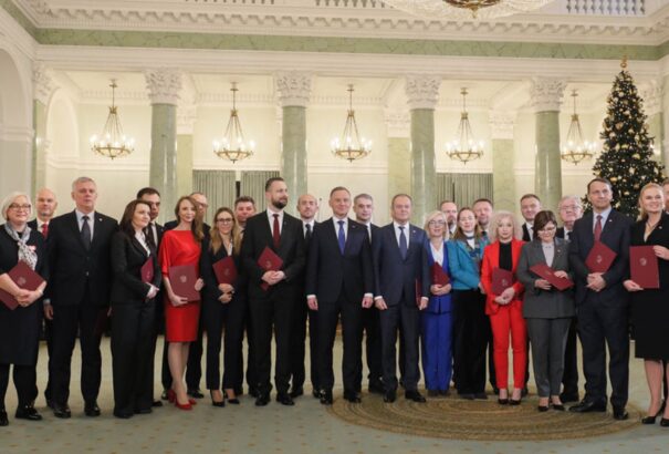 A lengyelek 56 százaléka látja pozitívan a Tusk kormányt