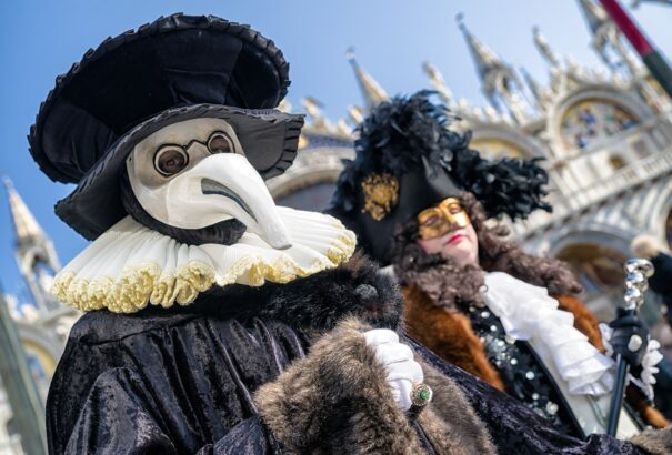 Velencében megkezdődött a karnevál