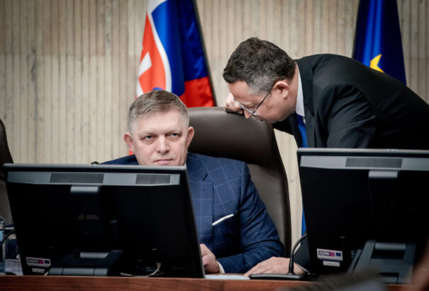 Fico: 2024 prioritása az élelmiszerárak lesznek