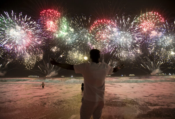 A világ megünnepelte a 2024-es év megérkezését – Képekkel