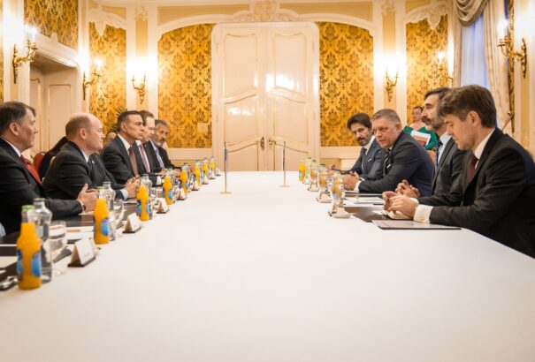 Fico az amerikai Kongresszus képviselőivel tárgyalt