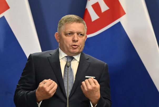Kritizálta a kormányt az ukrajnai háború miatt – Ficot sokkolták a szlovákiai brit nagykövet szavai