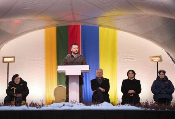 Zelenszkij szerint „egyelőre” nincs nyugati nyomás Ukrajnán, de közben Róma már Orbán Viktort visszhangozza