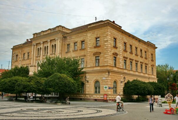 Törvényt módosít a Smer-Hlas-SNS: Nehezebben vásárolhatja meg Magyarország a szlovákiai műemlékeket