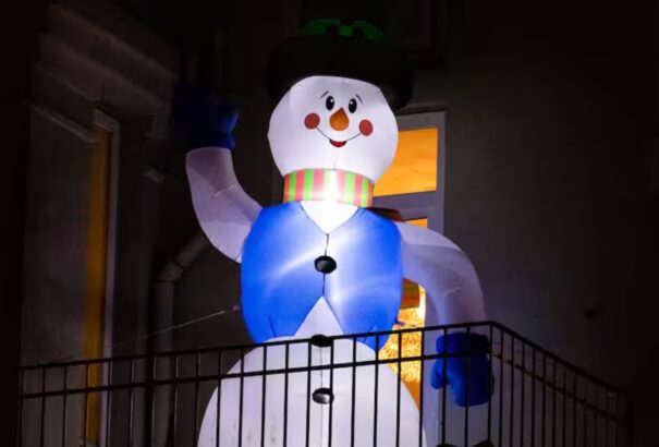 „Hitler”-hóember miatt szállt ki a rendőrség a német AfD egyik berlini irodájába