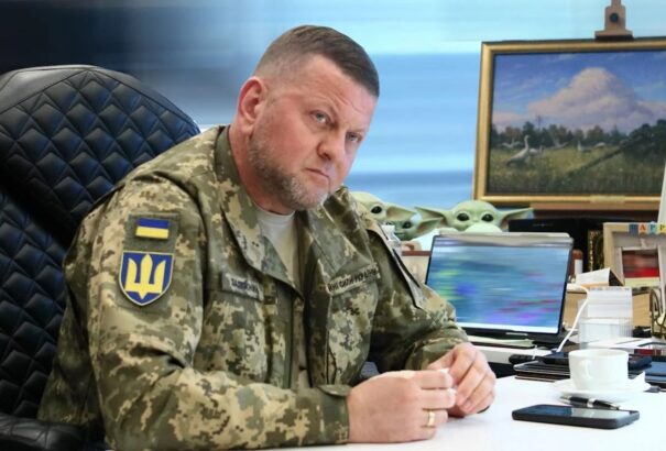 Nagyon úgy fest, hogy ez eldőlt: Kijev értesítette Washingtont Zaluzsnij elmozdításáról