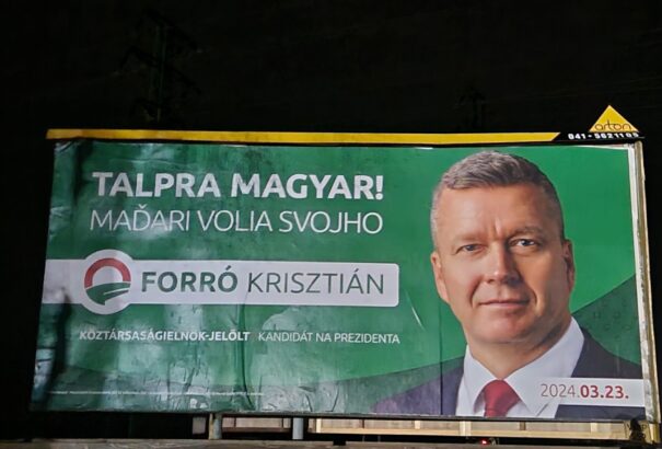 Billboardkampány: Forró Krisztián eurótízezrekért hirdeti, hogy nem a Magyar Szövetség jelöltje