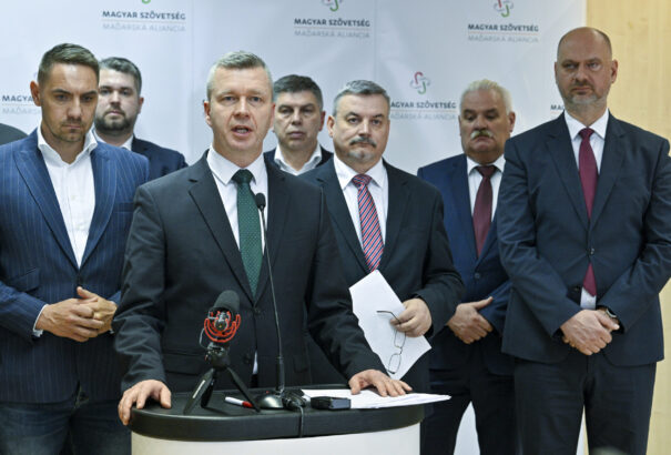 Korčok igen vagy nem? Bonyolódik az államfőválasztás második fordulója a Magyar Szövetségen belül