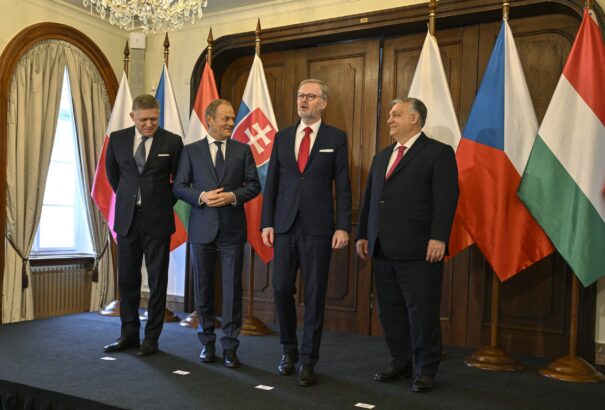 Ma V4 kormányfői csúcs lesz Prágában. Megosztja őket Ukrajna kérdése