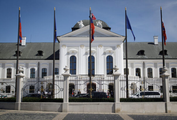 Elnökválasztás: Már csak tízen vannak versenyben az államfői székért