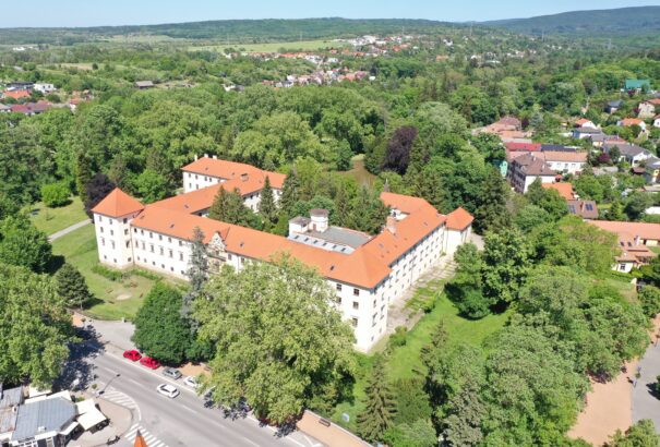 Felújítják a stomfai kastélyparkot –  Pozsony Megye őszre tervezi a munkálatok megkezdését