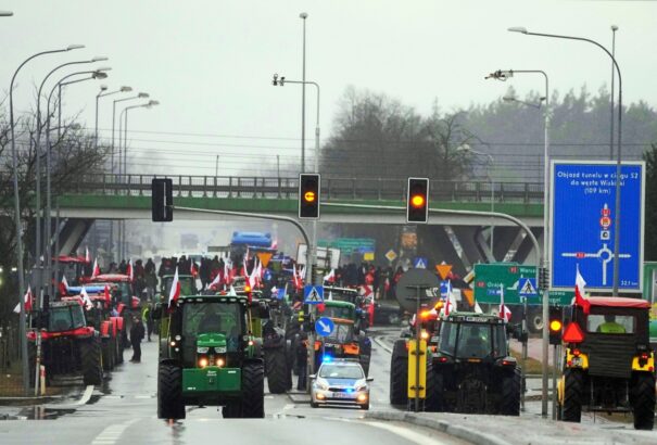 Csak a lengyel gazdák 1 millió tonna ukrán áru bejutását akadályozzák meg havonta