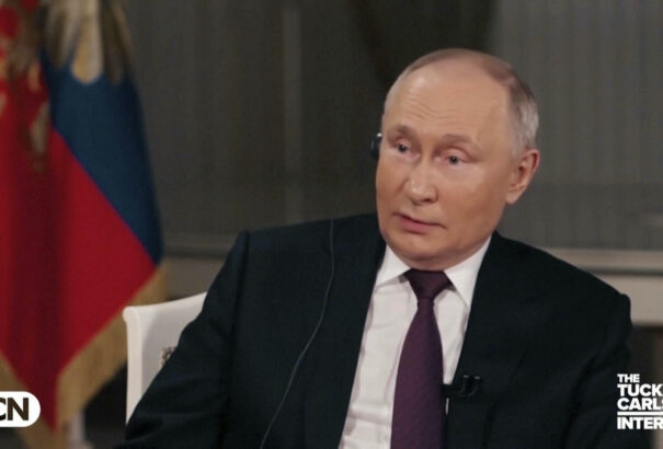 Kreml: a legfontosabb, hogy a nyugati vezetők megismerték Tucker Carlson Putyin-interjújának tartalmát