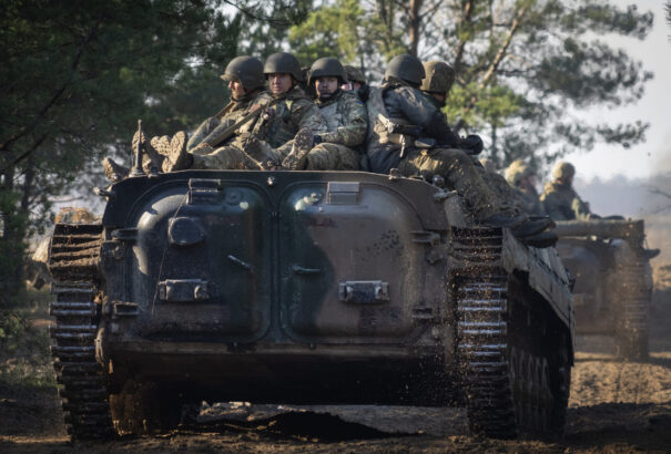 Az összeomlás felé? Az ukránok kivonulnak Avgyijivkából, újabb városok ellen indult orosz offenzíva