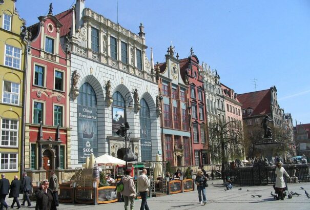 Késes támadás a lengyelországi Gdanskban, egy magyar állampolgárt is őrizetbe vettek