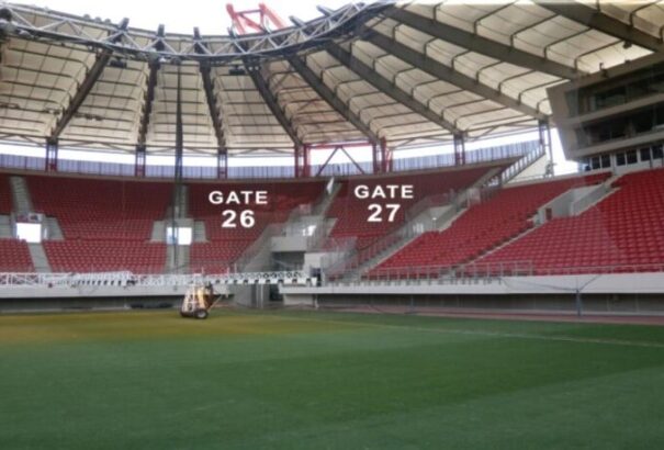 Szijjártó: 5 magyar konzul segíti a szurkolókat az Olympiakosz-Fradi helyszínén