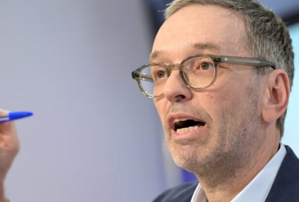 Osztrák Szabadságpárt: „Egyfajta Endsieg-mentalitás” van úrrá Nyugat-Európában