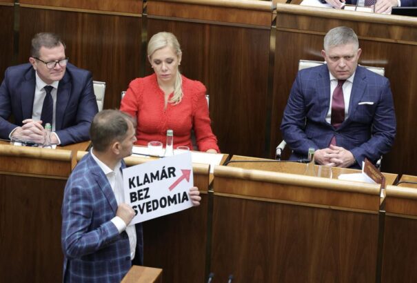 Igor Matovič a kormányülésről: Pellegrini megvásárolja a magyar politikusokat