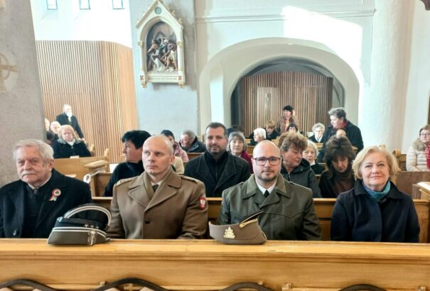 Szili Katalin: Minden nemzetét szerető politikusnak kötelessége kiállni a hazájáért