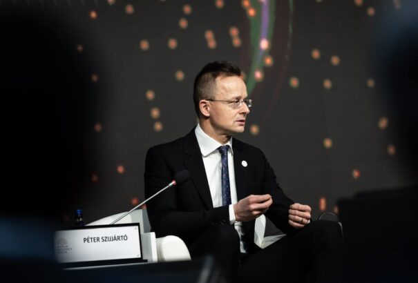 Szijjártó Péter: mindent meg kell tenni a NATO és Oroszország közötti konfliktus elkerüléséért