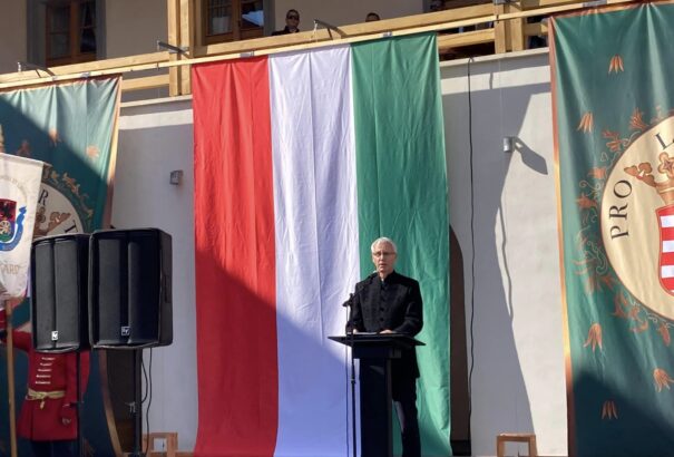 Soltész Miklós Borsiban: keresni kell a szövetségkötés lehetőségeit a Kárpát-medencében élő nemzetekkel