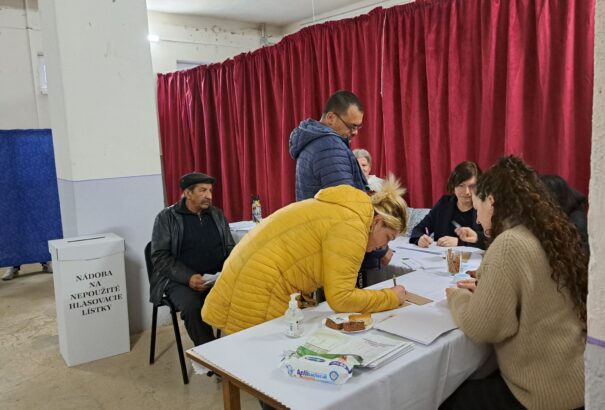 Meghosszabbították a kampánycsendet és a választási moratóriumot