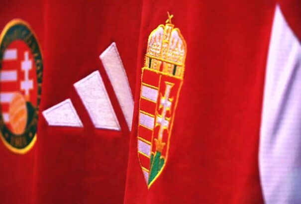 Bemutatták a magyar válogatott új Eb-mezeit