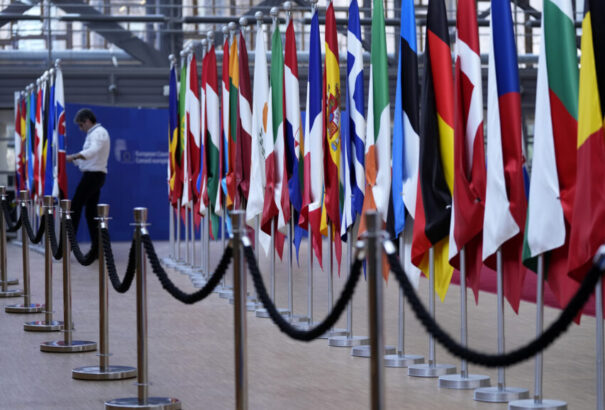 Háborúpárti nyilatkozatok után kezdődik ma az uniós csúcs Brüsszelben