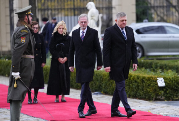 A cseh miniszterelnök lemondta a cseh-szlovák kormányközi találkozót