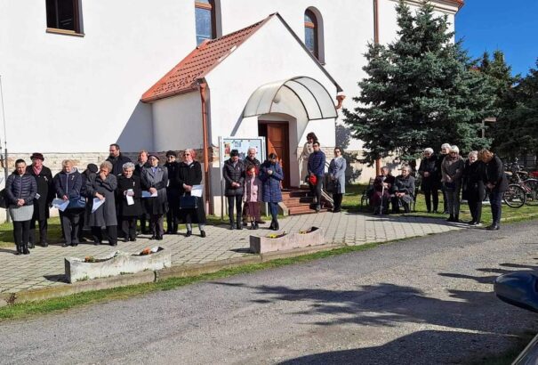 Forradalmi erő a közös ügyből: a márciusi ifjakra emlékeztek Bakán